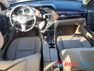 Zdjęcie 8 z 12 samochodu: 2012 MERCEDES-BENZ GLK 350 4MATIC VIN:WDCGG8HB6CF920550 - miniatura