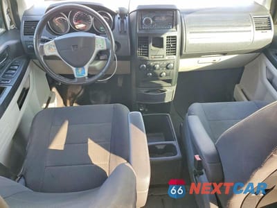 Zdjęcie 8 z 11 samochodu: 2008 DODGE GRAND CARAVAN SE VIN:1D8HN44H08B126260 - miniatura