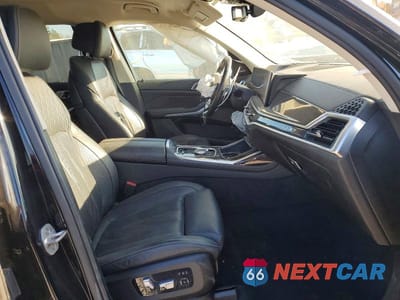 Zdjęcie 7 z 13 samochodu: 2024 BMW X7 XDRIVE40I VIN:5UX23EM01R9S21296 - miniatura