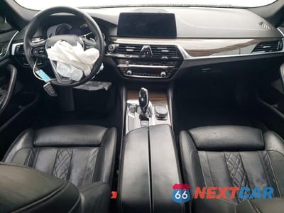 Zdjęcie 8 z 12 samochodu: 2018 BMW 530 I VIN:WBAJA5C56JWA36120 - miniatura