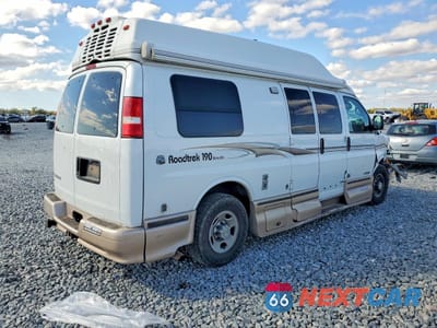 Czwarte zdjęcie samochodu z boku: 2006 CHEVROLET EXPRESS 3500 RECREATIONAL VEHICLE VIN:1GCHG39U161223897 - miniatura
