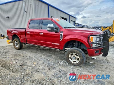 Czwarte zdjęcie samochodu z boku: 2018 FORD F250 SUPER DUTY VIN:1FT7W2BT6JEC36088 - miniatura