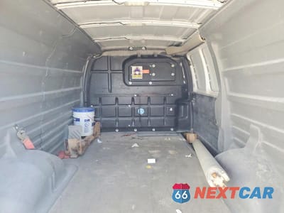 Zdjęcie 10 z 13 samochodu: 2017 CHEVROLET EXPRESS 2500 CARGO DELIVERY VAN VIN:1GCWGAF13H1325386 - miniatura