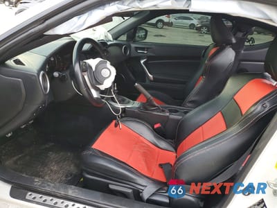 Zdjęcie 7 z 12 samochodu: 2017 TOYOTA 86 BASE VIN:JF1ZNAA10H9709157 - miniatura