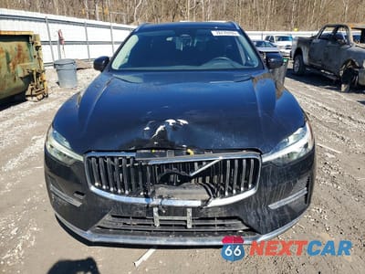 Piąte zdjęcie samochodu w środku: 2023 VOLVO XC60 PLUS VIN:YV4L12RN7P1375177 - miniatura