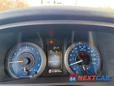 Zdjęcie 8 z 10 samochodu: 2018 TOYOTA SIENNA LE 8-PASSENGER VIN:5TDKZ3DC1JS925096 - miniatura