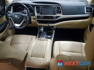 Zdjęcie 8 z 13 samochodu: 2017 TOYOTA HIGHLANDER XLE VIN:5TDJZRFHXHS430803 - miniatura
