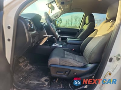 Zdjęcie 7 z 12 samochodu: 2017 TOYOTA TUNDRA DOUBLE CAB SR VIN:5TFRM5F17HX119126 - miniatura