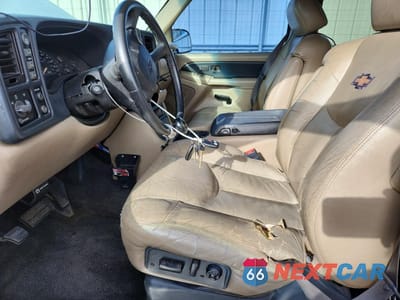 Zdjęcie 7 z 11 samochodu: 2002 CHEVROLET AVALANCHE K1500 VIN:3GNEK13T52G115601 - miniatura