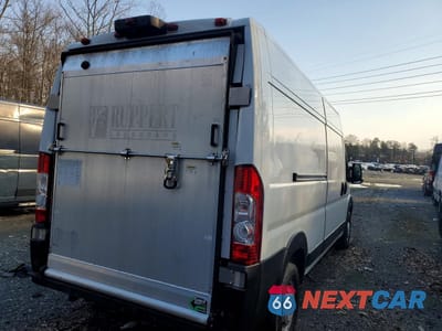 Trzecie zdjęcie samochodu z tyłu: 2023 RAM PROMASTER 2500 DELIVERY VAN VIN:3C6LRVDG7PE529106 - miniatura