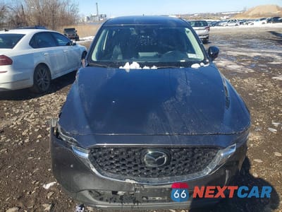 Piąte zdjęcie samochodu w środku: 2023 MAZDA CX-5 PREFERRED VIN:JM3KFBCM6P0150231 - miniatura