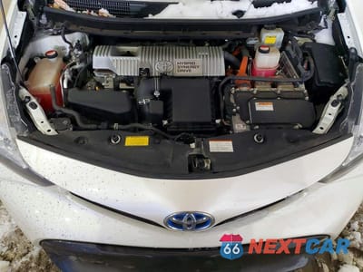 Zdjęcie 11 z 12 samochodu: 2015 TOYOTA PRIUS V VIN:JTDZN3EU0FJ024615 - miniatura