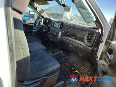 Piąte zdjęcie samochodu w środku: 2023 CHEVROLET SILVERADO K3500 VIN:1GB3YSE70PF251989 - miniatura