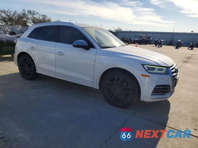 Czwarte zdjęcie samochodu z boku: 2018 AUDI SQ5 PRESTIGE VIN:WA1C4AFY1J2155953 - miniatura