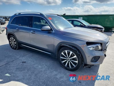 Czwarte zdjęcie samochodu z boku: 2023 MERCEDES-BENZ GLB 250 VIN:W1N4M4GB4PW296869 - miniatura