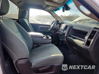 Zdjęcie 10 z 11 samochodu: 2017 RAM 1500 ST VIN:3C6JR7DT5HG599113 - miniatura