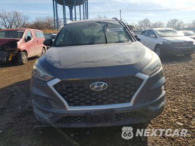 Piąte zdjęcie samochodu w środku: 2019 HYUNDAI TUCSON VALUE VIN:KM8J33A4XKU886639 - miniatura