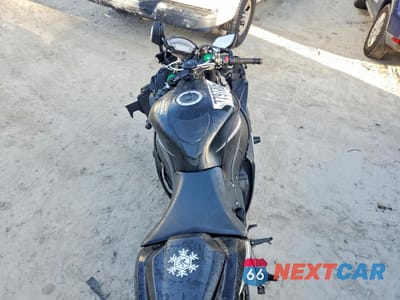 Zdjęcie 6 z 9 samochodu: 2018 KAWASAKI ZX1000 Z VIN:JKAZXCZ15JA003191 - miniatura