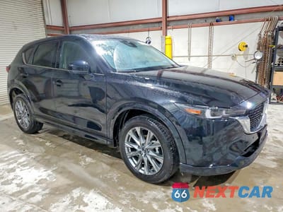 Czwarte zdjęcie samochodu z boku: 2025 MAZDA CX-5 PREMIUM PLUS VIN:JM3KFBEM0S0661732 - miniatura