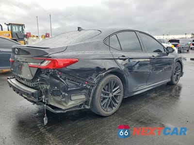 Trzecie zdjęcie samochodu z tyłu: 2025 TOYOTA CAMRY XSE VIN:4T1DAACK1SU110810 - miniatura