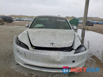 Piąte zdjęcie samochodu w środku: 2025 TESLA MODEL 3 VIN:5YJ3E1EA5SF062004 - miniatura