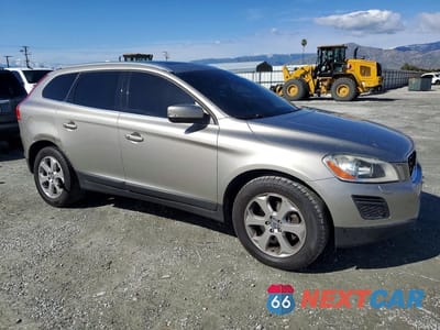 Czwarte zdjęcie samochodu z boku: 2011 VOLVO XC60 3.2 VIN:YV4940DL2B2210488 - miniatura