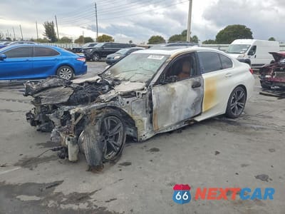 2021 BMW 330I 3MW5R1J06M8B66645 - główne zdjęcie licytacji z USA - miniatura