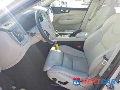 Zdjęcie 7 z 14 samochodu: 2021 VOLVO XC60 T5 INSCRIPTION VIN:YV4102DL2M1809310 - miniatura