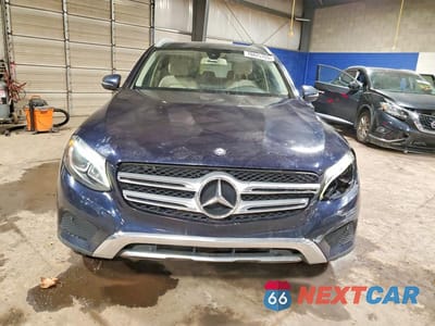 Piąte zdjęcie samochodu w środku: 2017 MERCEDES-BENZ GLC 300 4MATIC VIN:WDC0G4KB9HF249045 - miniatura