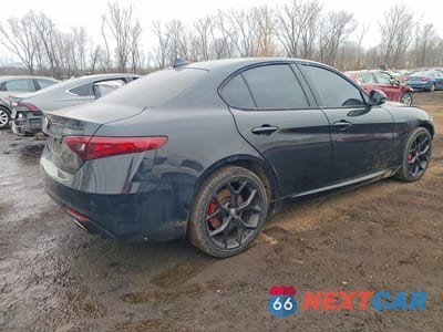 Trzecie zdjęcie samochodu z tyłu: 2021 ALFA ROMEO GIULIA TI VIN:ZARFANBN7M7645034 - miniatura