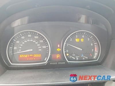 Zdjęcie 9 z 12 samochodu: 2005 BMW X3 3.0I VIN:WBXPA934X5WD06485 - miniatura