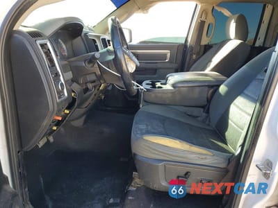 Zdjęcie 7 z 12 samochodu: 2015 RAM 1500 SLT VIN:1C6RR6GT1FS703062 - miniatura