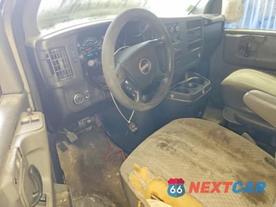Zdjęcie 8 z 13 samochodu: 2008 GMC SAVANA VIN:1GKFG154181173916 - miniatura