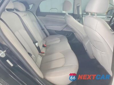 Zdjęcie 10 z 11 samochodu: 2019 HYUNDAI SONATA HYBRID VIN:KMHE24L31KA088272 - miniatura