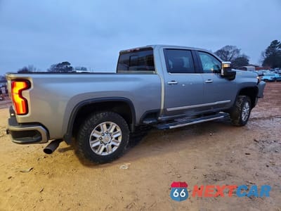 Trzecie zdjęcie samochodu z tyłu: 2024 CHEVROLET SILVERADO K2500 HIGH COUNTRY VIN:2GC4YRE71R1225422 - miniatura