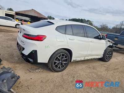 Trzecie zdjęcie samochodu z tyłu: 2024 BMW X4 M40I VIN:5UX43DT01R9X12665 - miniatura