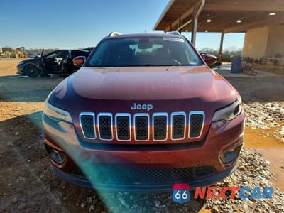 Piąte zdjęcie samochodu w środku: 2019 JEEP CHEROKEE LATITUDE PLUS VIN:1C4PJLLX8KD313170 - miniatura