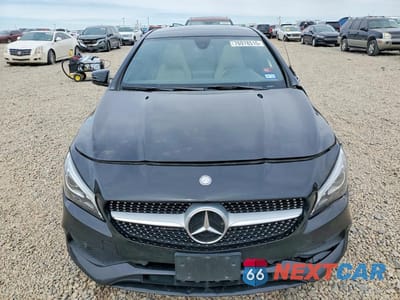 Piąte zdjęcie samochodu w środku: 2017 MERCEDES-BENZ CLA 250 4MATIC VIN:WDDSJ4GB9HN430036 - miniatura