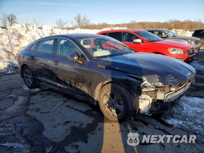 Czwarte zdjęcie samochodu z boku: 2022 KIA K5 LXS VIN:5XXG14J27NG087257 - miniatura