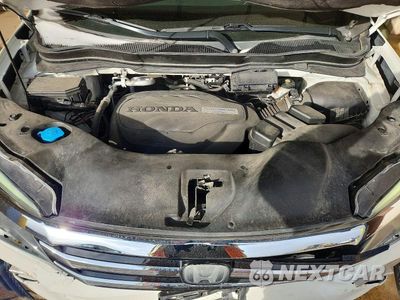 Zdjęcie 12 z 13 samochodu: 2017 HONDA PILOT TOURING VIN:5FNYF6H91HB029625 - miniatura