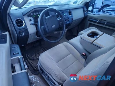 Zdjęcie 8 z 11 samochodu: 2008 FORD F250 SUPER DUTY VIN:1FTSX21RX8EA77728 - miniatura