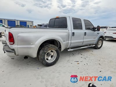 Trzecie zdjęcie samochodu z tyłu: 2004 FORD F250 SUPER DUTY VIN:1FTNW20P94EA61689 - miniatura
