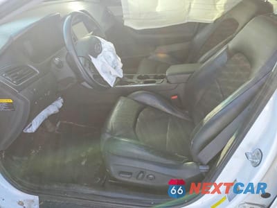 Zdjęcie 7 z 12 samochodu: 2017 HYUNDAI SONATA SPORT VIN:5NPE34AF1HH499185 - miniatura