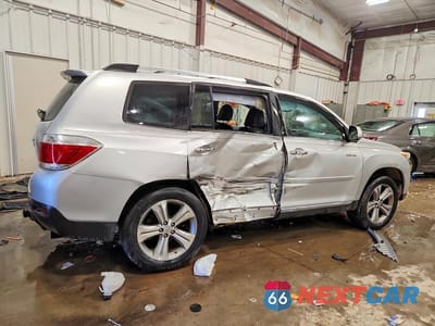 Trzecie zdjęcie samochodu z tyłu: 2011 TOYOTA HIGHLANDER LIMITED VIN:5TDDK3EH9BS056420 - miniatura