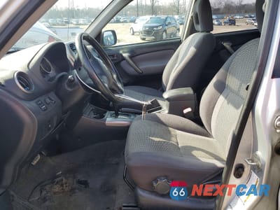 Zdjęcie 7 z 13 samochodu: 2005 TOYOTA RAV4 BASE VIN:JTEHD20V450052541 - miniatura