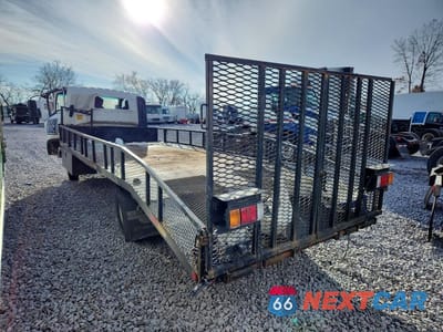 Drugie zdjęcie samochodu z przodu: 2023 ISUZU NPR HD CREW CAB FLATBED TRUCK VIN:54DC4W1D9PS207616 - miniatura