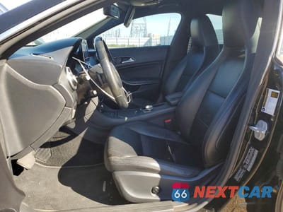 Zdjęcie 7 z 11 samochodu: 2015 MERCEDES-BENZ CLA 250 VIN:WDDSJ4EB1FN190657 - miniatura