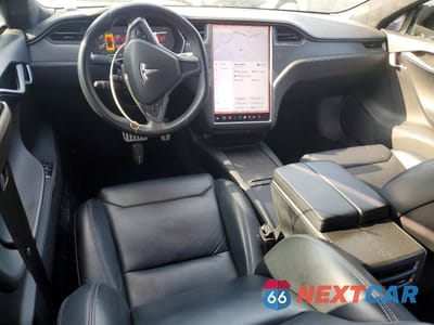 Zdjęcie 8 z 12 samochodu: 2019 TESLA MODEL S VIN:5YJSA1E49KF336824 - miniatura