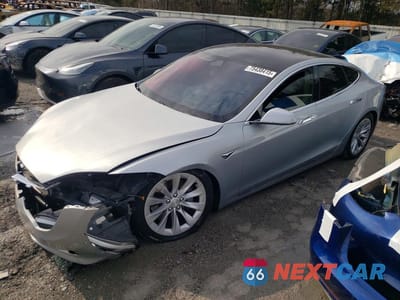 2016 TESLA MODEL S 5YJSA1E29GF174179 - główne zdjęcie licytacji z USA - miniatura