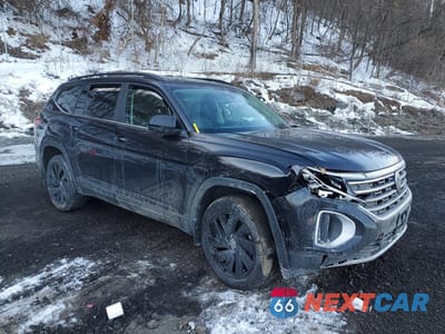 Czwarte zdjęcie samochodu z boku: 2024 VOLKSWAGEN ATLAS SE VIN:1V2KR2CA3RC547725 - miniatura